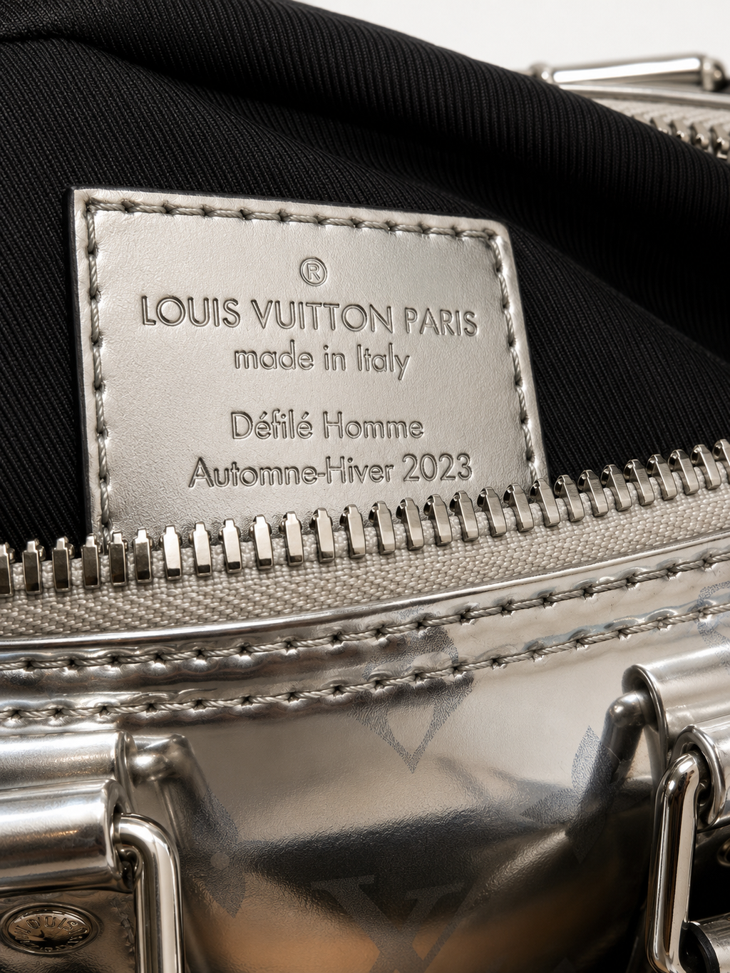 Louis Vuitton Keepall Bandoulière 25